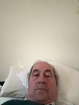 csikar online show from March 18, 7:44 am