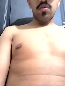 twinkarabboy online show from April 19, 8:00 pm