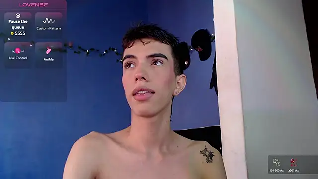 Juan Gomezz26 online show from June 15, 9:29 pm