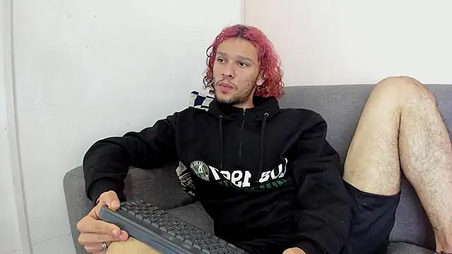 TAYSON SCOTT online show from January 15, 1:14 pm