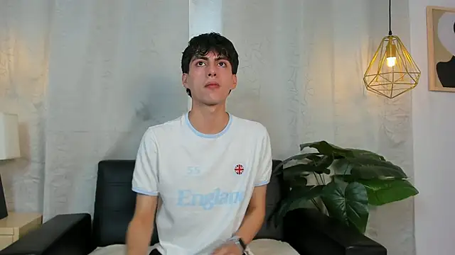 Martin Williams online show from March 25, 8:57 pm