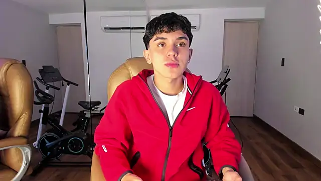  TaylorBlack online show from April 19, 12:04 pm