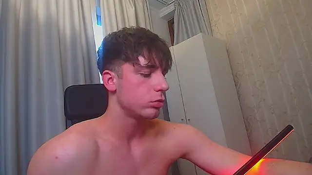 KellenWest online show from February 5, 11:06 am