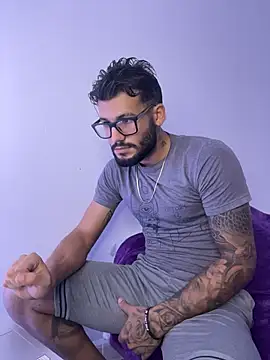 thedragonboyxxx online show from December 18, 3:57 am