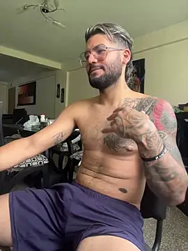 thedragonboyxxx online show from April 20, 7:05 pm