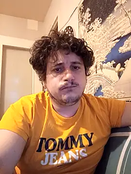 damslebambou1 online show from March 1, 5:56 pm