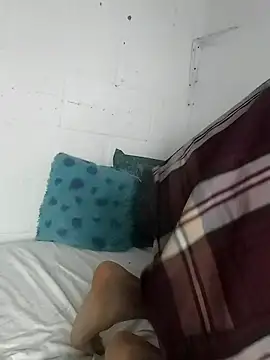 sk8-boy online show from January 12, 8:02 pm