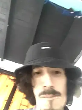 sk8-boy online show from January 11, 3:49 pm