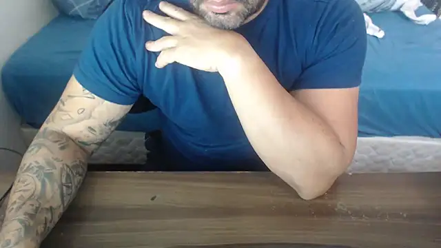 drlluis online show from February 13, 4:34 pm