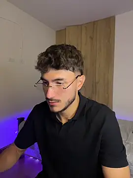 LIAM COLT online show from April 20, 11:51 pm