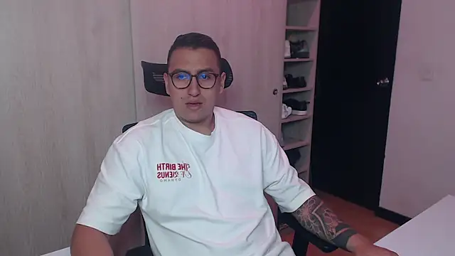 DanteVesper online show from April 19, 4:01 am