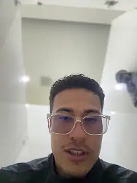 Latin Paisa Boy online show from April 18, 7:58 pm