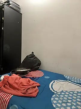 bigdick211292 online show from July 4, 5:38 pm