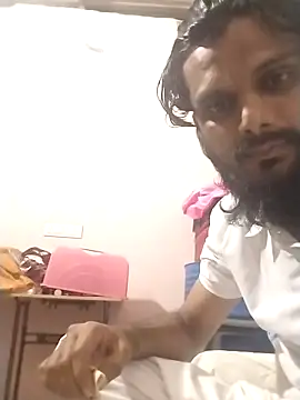 8inchhere online show from February 12, 2:45 pm