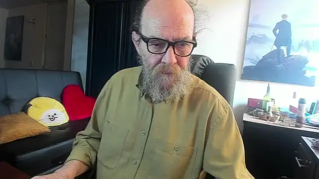 Uncle Hottie online show from June 2, 6:53 pm