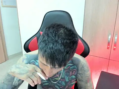 Chrissblack online show from February 28, 2:43 am