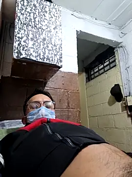 BumblingB online show from February 7, 9:05 am