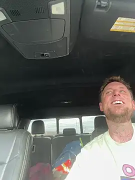 WIDBIGWHITECOCK online show from April 19, 7:38 pm