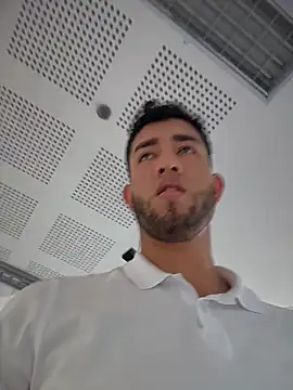 liam bronw online show from March 11, 9:00 pm