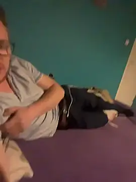 mateuszuuu online show from April 26, 1:47 am