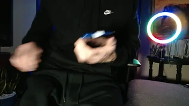 EspanolVato online show from February 10, 11:15 am