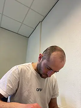 Majestik1 online show from April 19, 12:48 pm