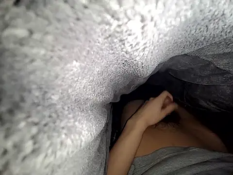 pelseae3721 online show from February 13, 6:19 am