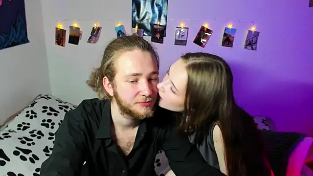 swiity room  online show from January 9, 3:17 pm