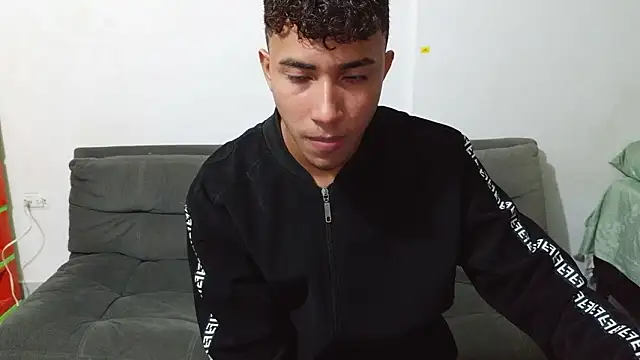 naugthy boy88 online show from January 17, 11:28 pm