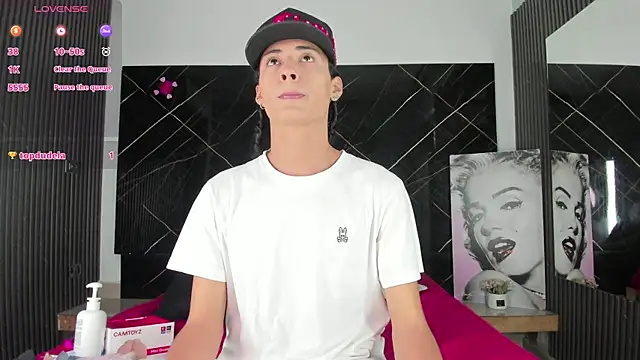 Treyk king online show from April 10, 8:49 pm