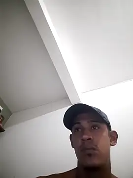 Magrinhodelicia011 online show from March 26, 11:42 pm