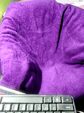 vinay0004 online show from February 28, 5:56 pm