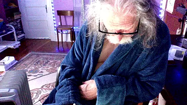 LickYourYoni online show from April 5, 2:57 pm