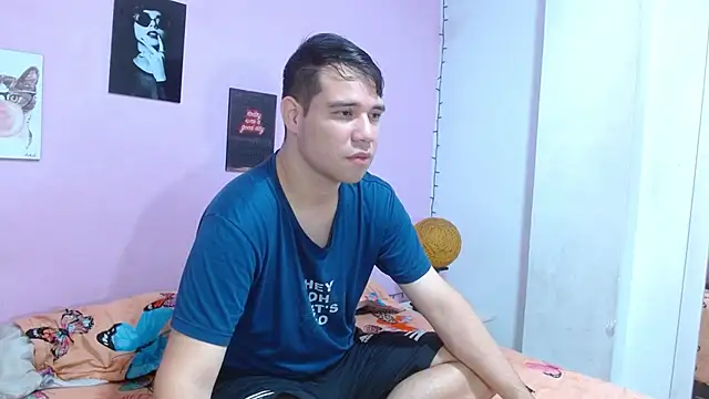 queen night19 online show from January 12, 12:53 pm