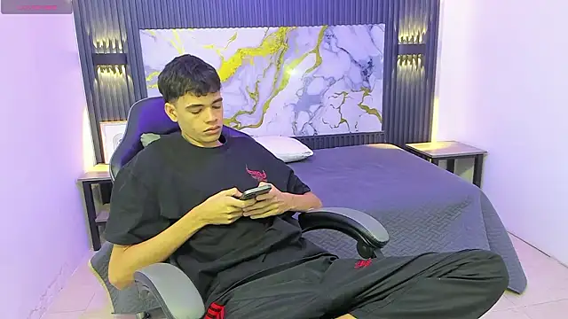 Dark Desiree18 online show from February 1, 12:04 pm