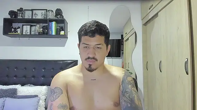 Aaaronwill1568 online show from January 17, 1:08 am