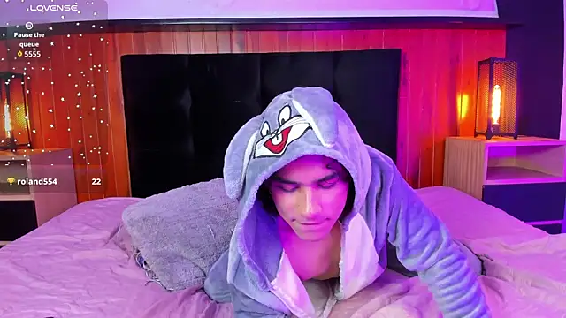 Fran Smiths online show from March 5, 9:11 pm