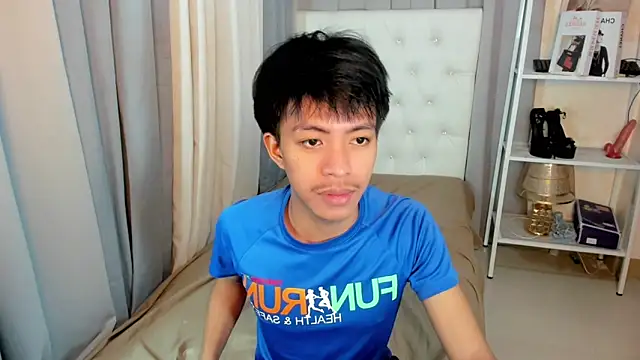 davincihugecock online show from February 4, 5:19 pm