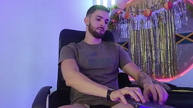 Apolo lux1 online show from April 11, 7:39 pm