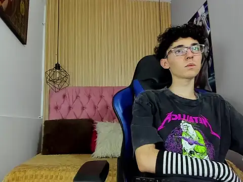 Syriussz online show from February 25, 7:26 pm