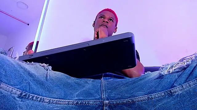 passion black online show from June 17, 6:53 pm