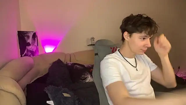 VanthonyV online show from January 17, 4:48 am