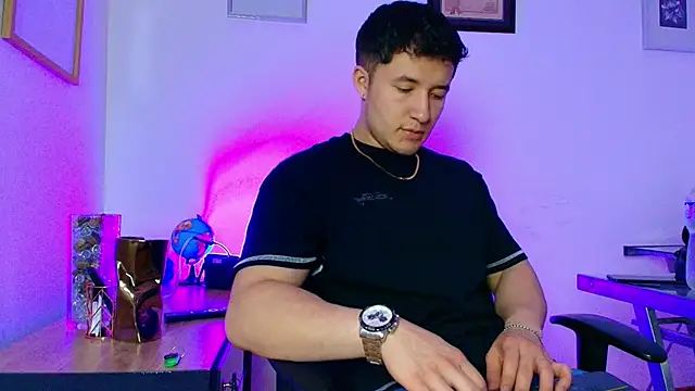 Alexander Connor online show from June 7, 10:28 pm