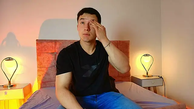 Alexander Connor online show from April 23, 11:59 am