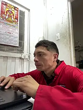 santiObrero online show from February 19, 7:54 pm