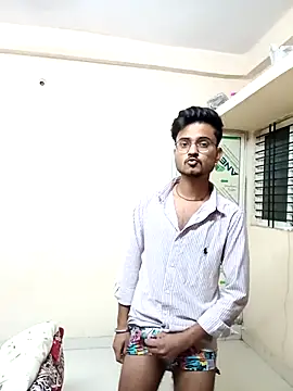 sdgjjkkmm online show from June 27, 4:01 pm