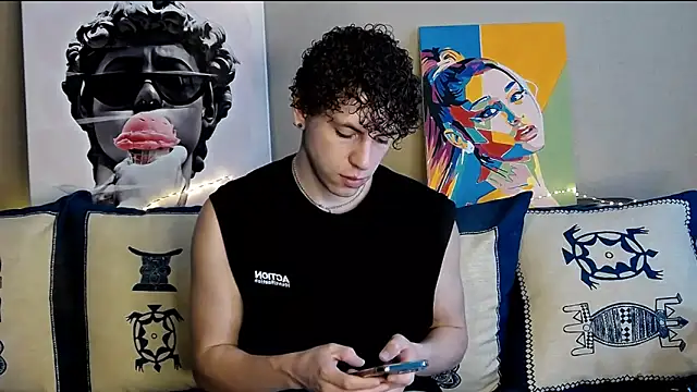 TylerGibson online show from April 2, 6:10 am