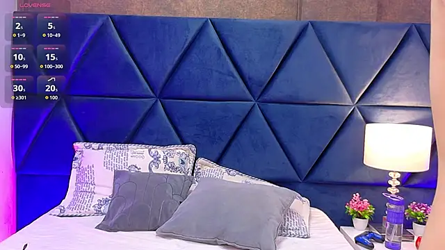 Logan Woods online show from February 13, 9:36 am