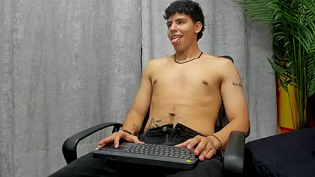 Tobias Vega online show from April 23, 5:34 am