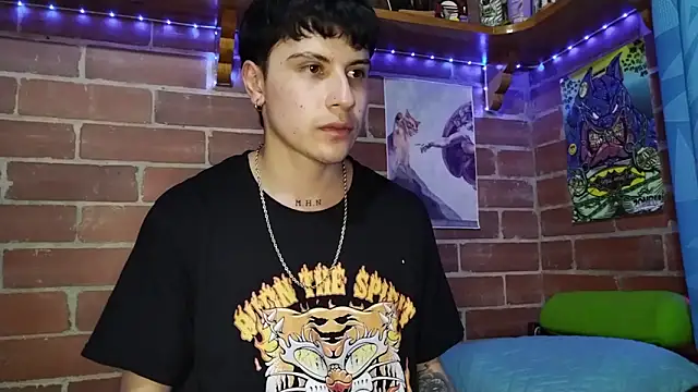 PaulDamico online show from April 4, 8:17 pm